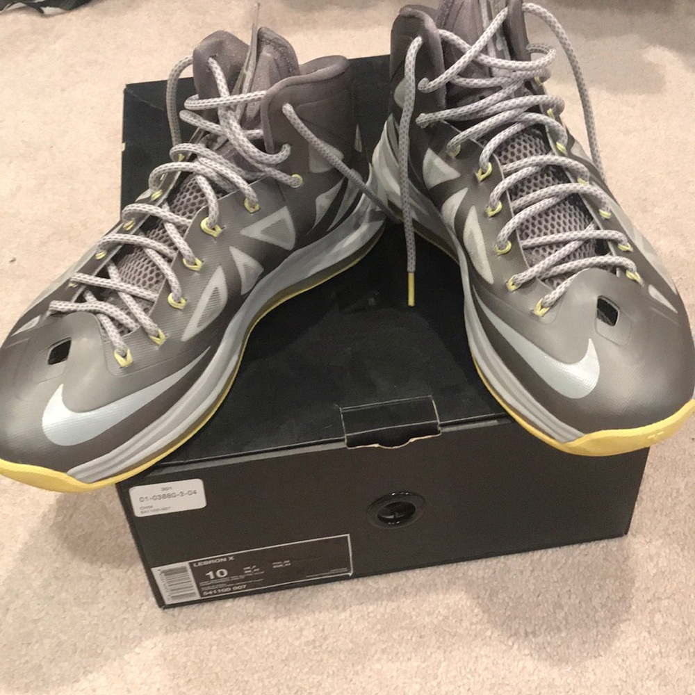 Men’s Lebron X size 10